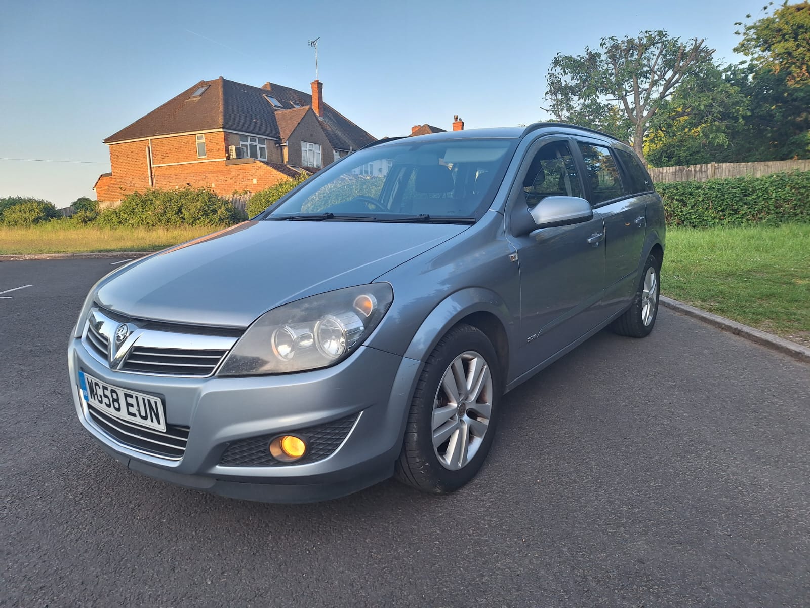 
								Vauxhall Astra full									