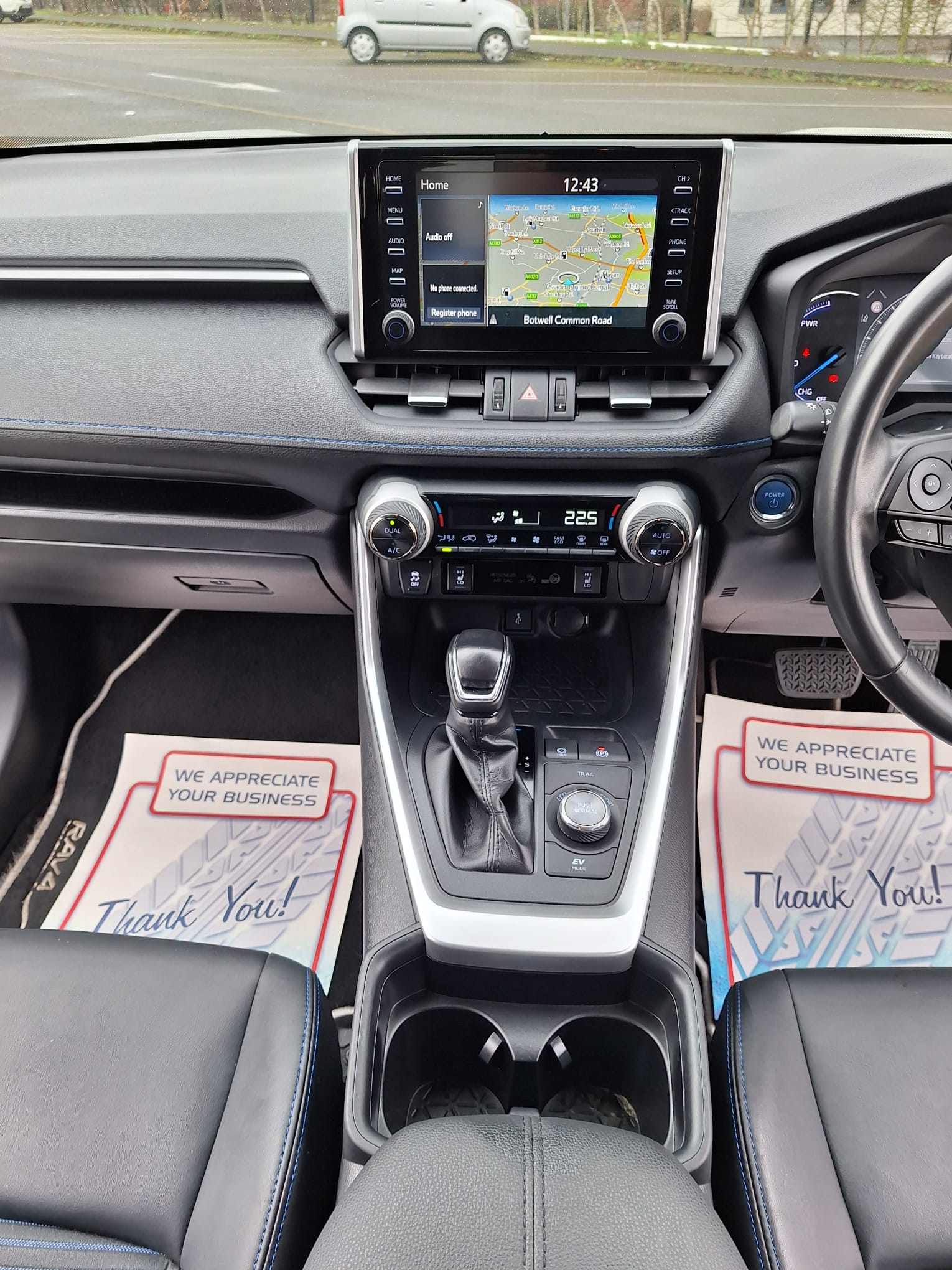
								Toyota Rav4 Dynamic full									