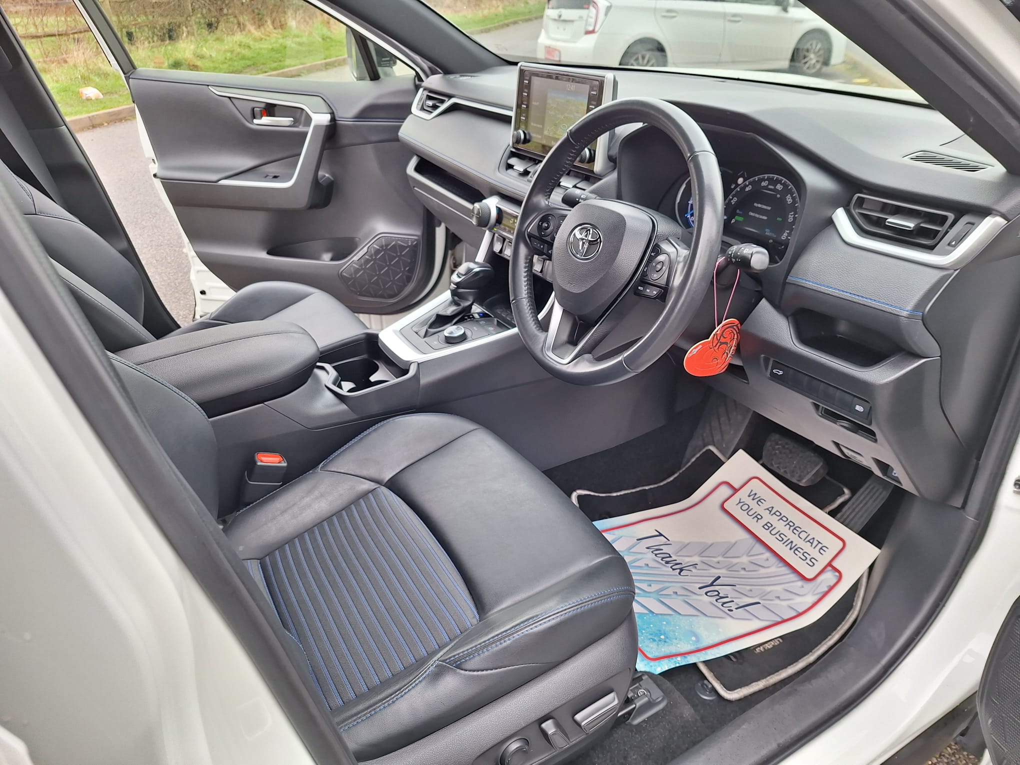 
								Toyota Rav4 Dynamic full									