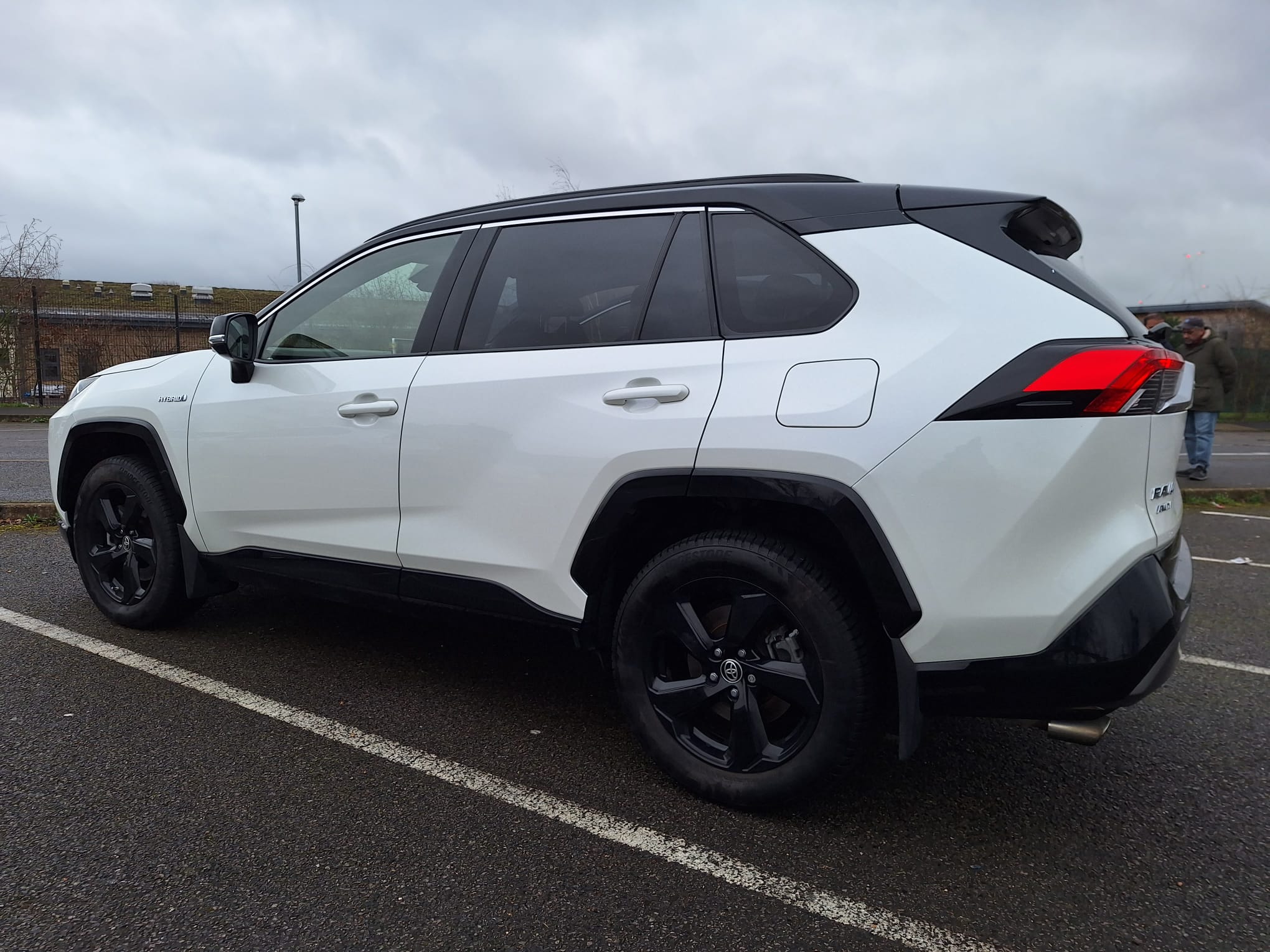 
								Toyota Rav4 Dynamic full									