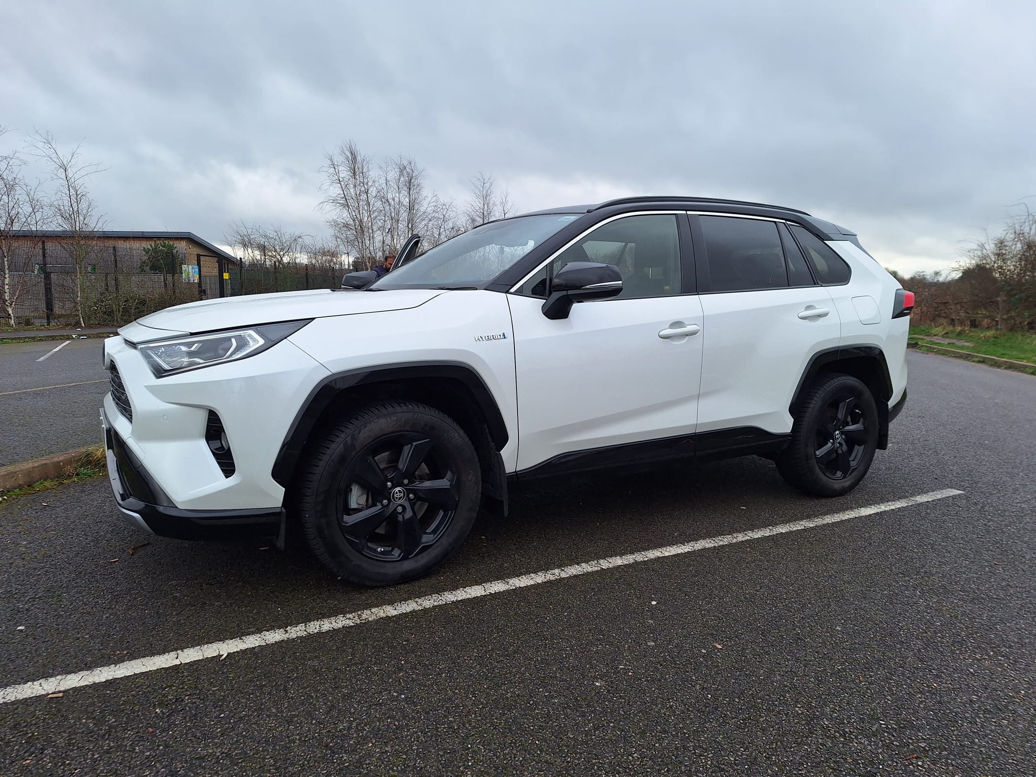 
								Toyota Rav4 Dynamic full									