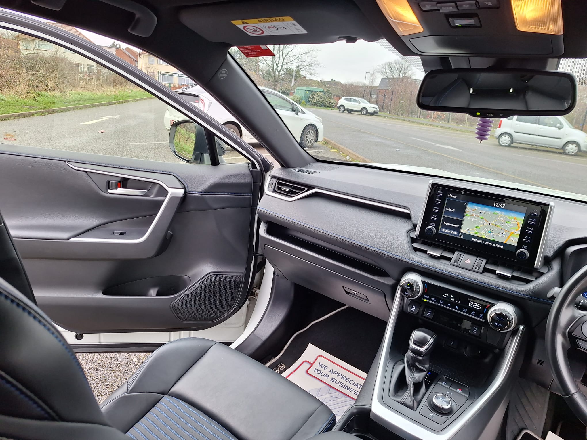 
								Toyota Rav4 Dynamic full									