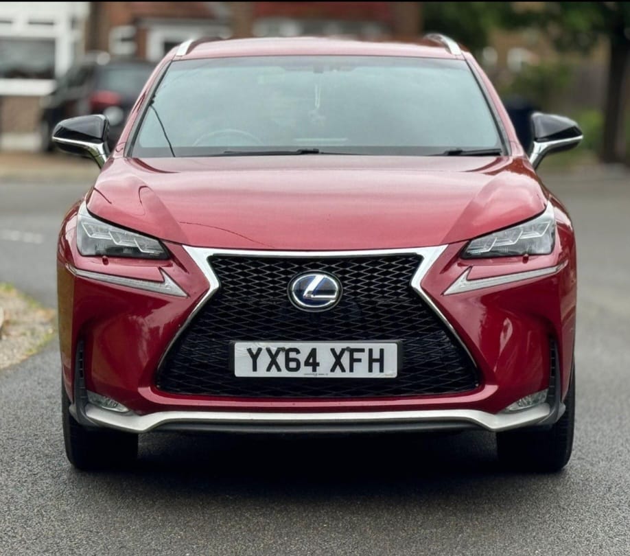 
								Lexus NX300 Luxury full									