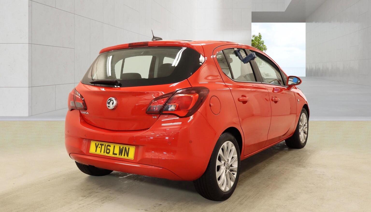 
								Vauxhall Corsa Hatchback full									