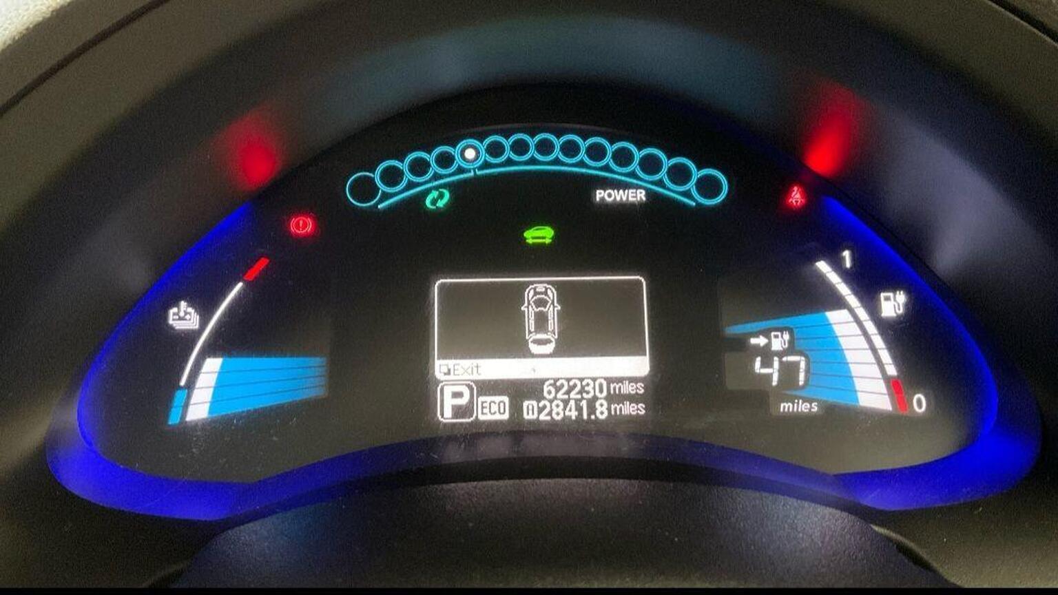 
								Nissan Leaf Hatchback full									