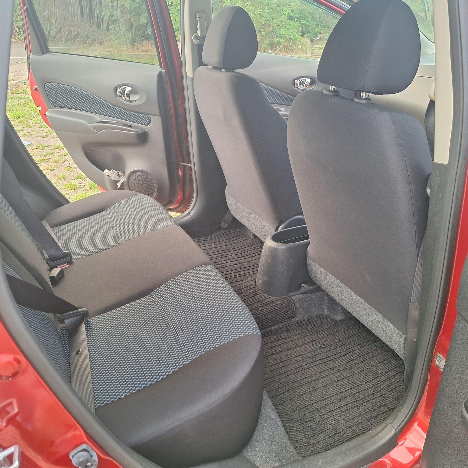 
								Nissan Note Premium full									