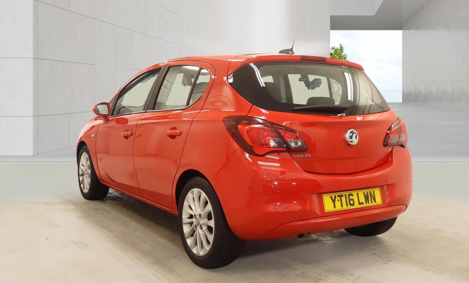 
								Vauxhall Corsa Hatchback full									