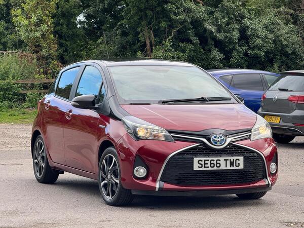 
								Toyota Yaris full									