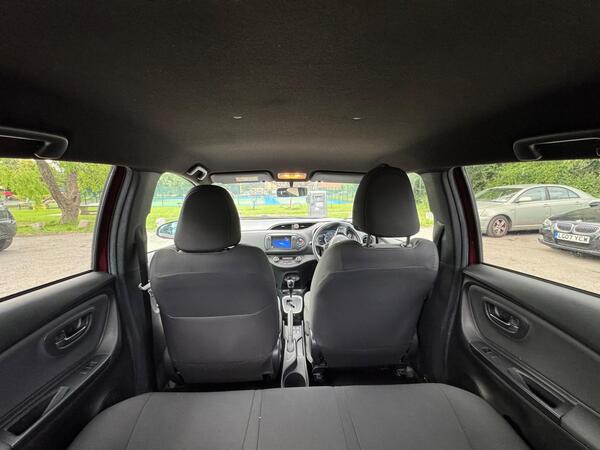 
								Toyota Yaris full									