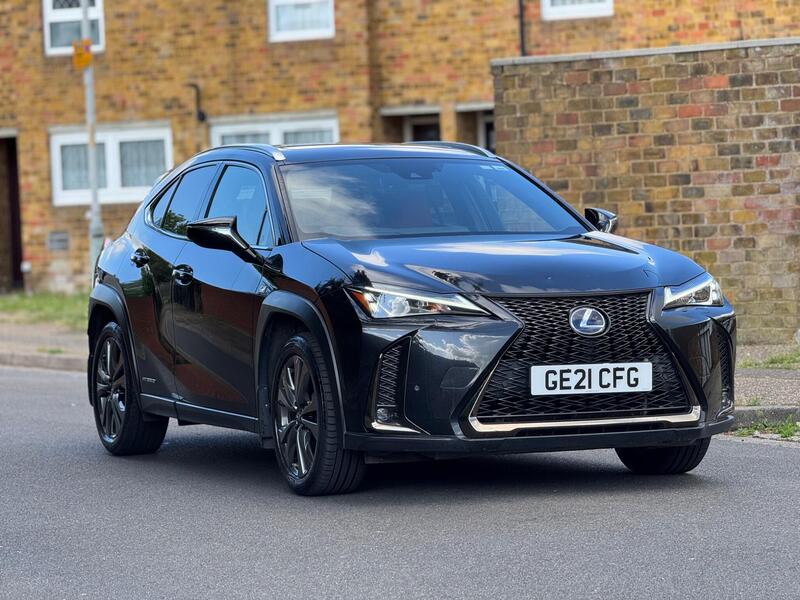 
								Lexus UX F Sport full									