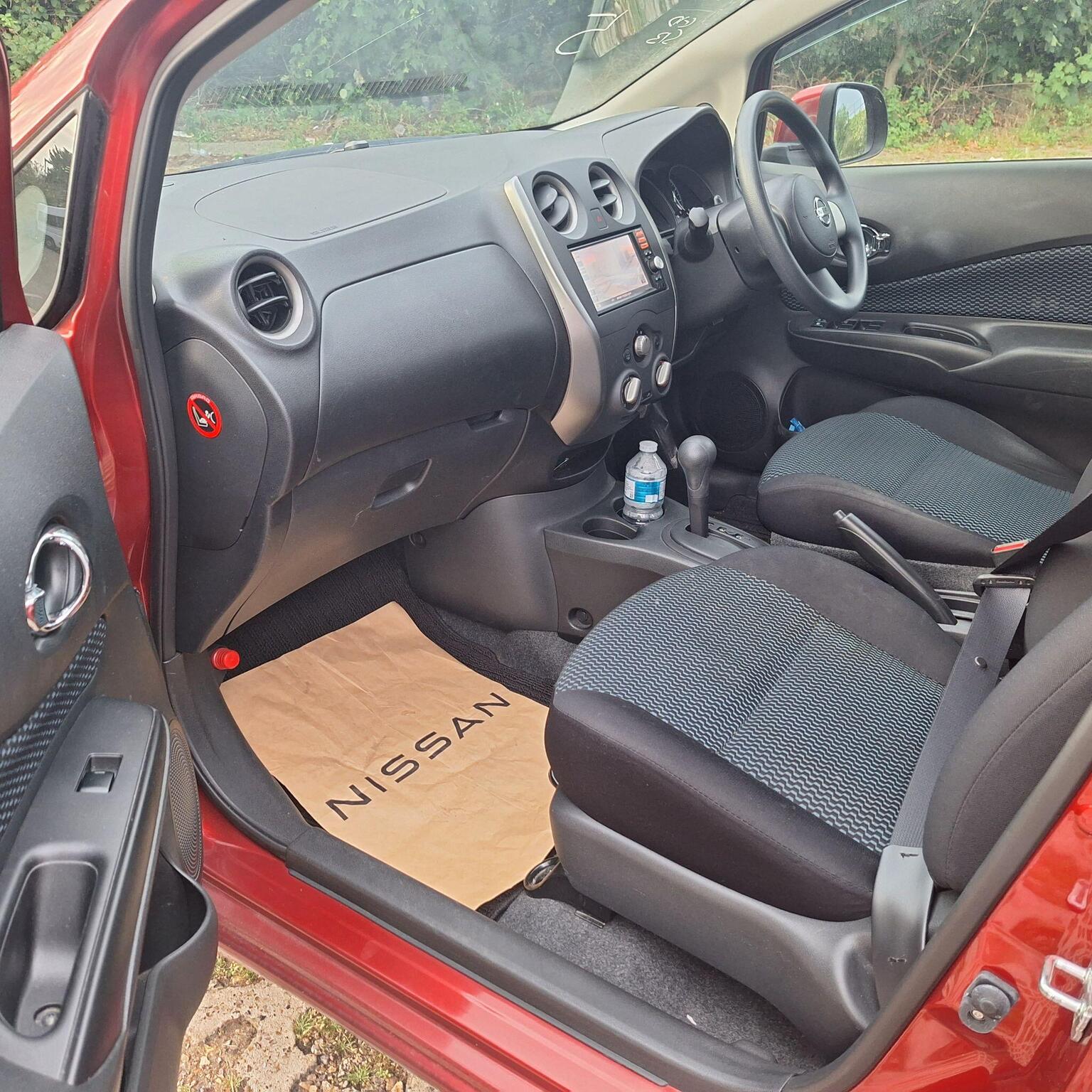 
								Nissan Note Premium full									