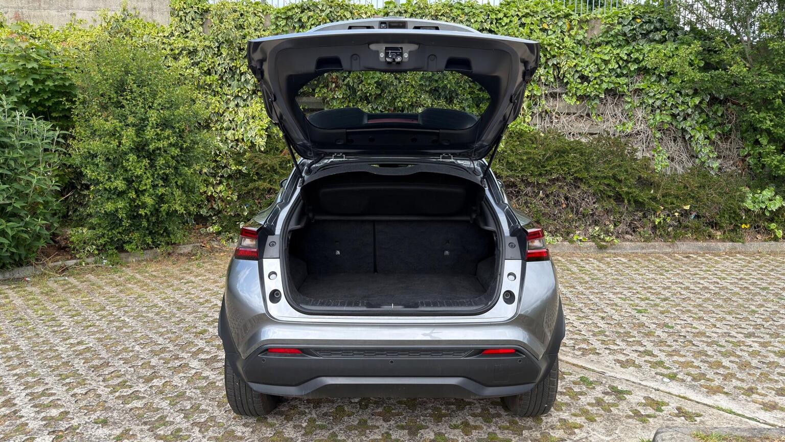 
								Nissan Juke Euro 6 full									