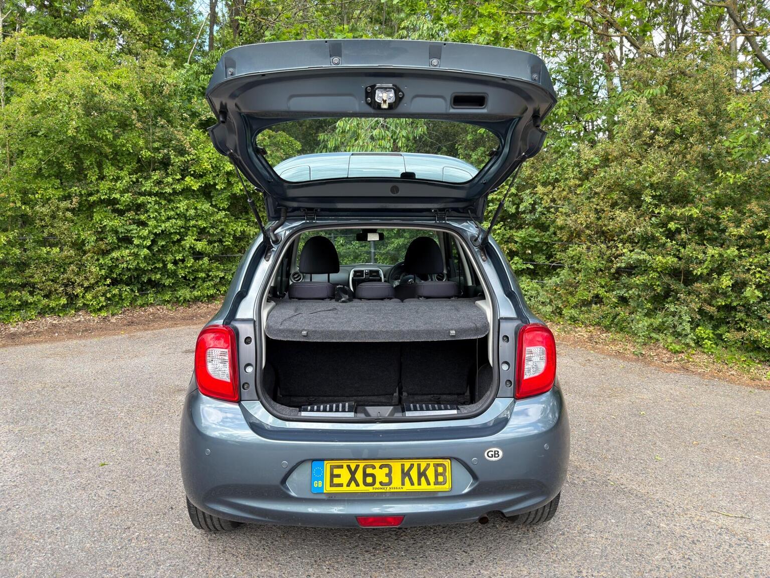 
								Nissan Micra Hatchback full									