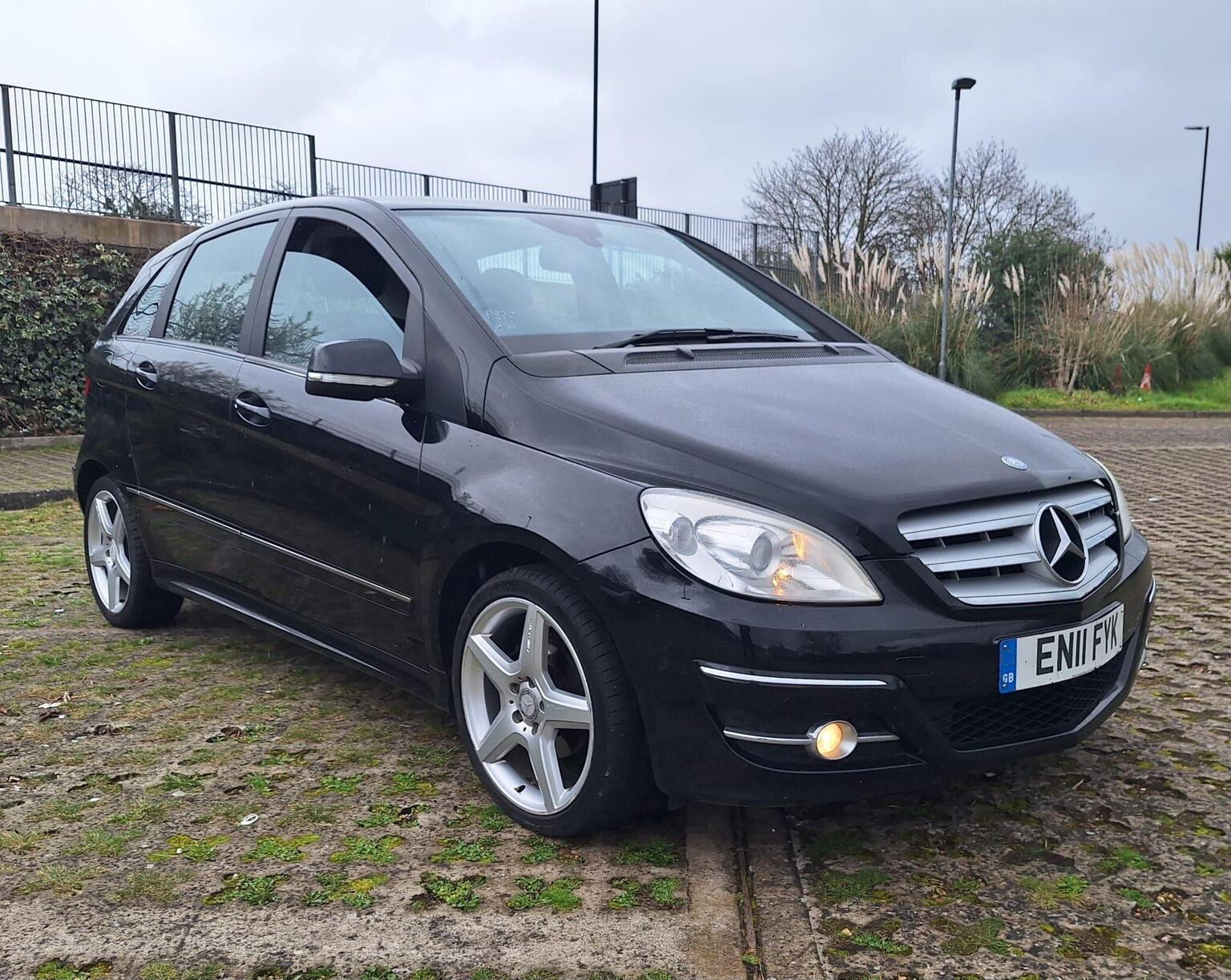 
								Mercedes Benz B Class full									