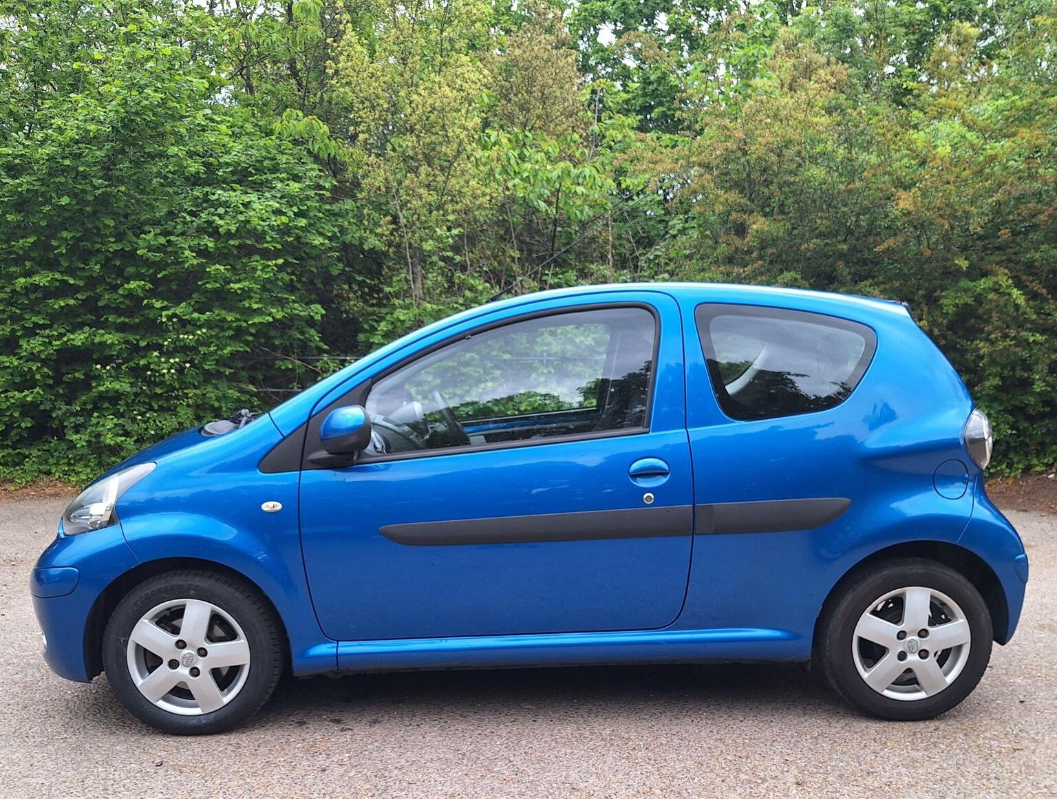 
								Toyota Aygo Hatchback full									
