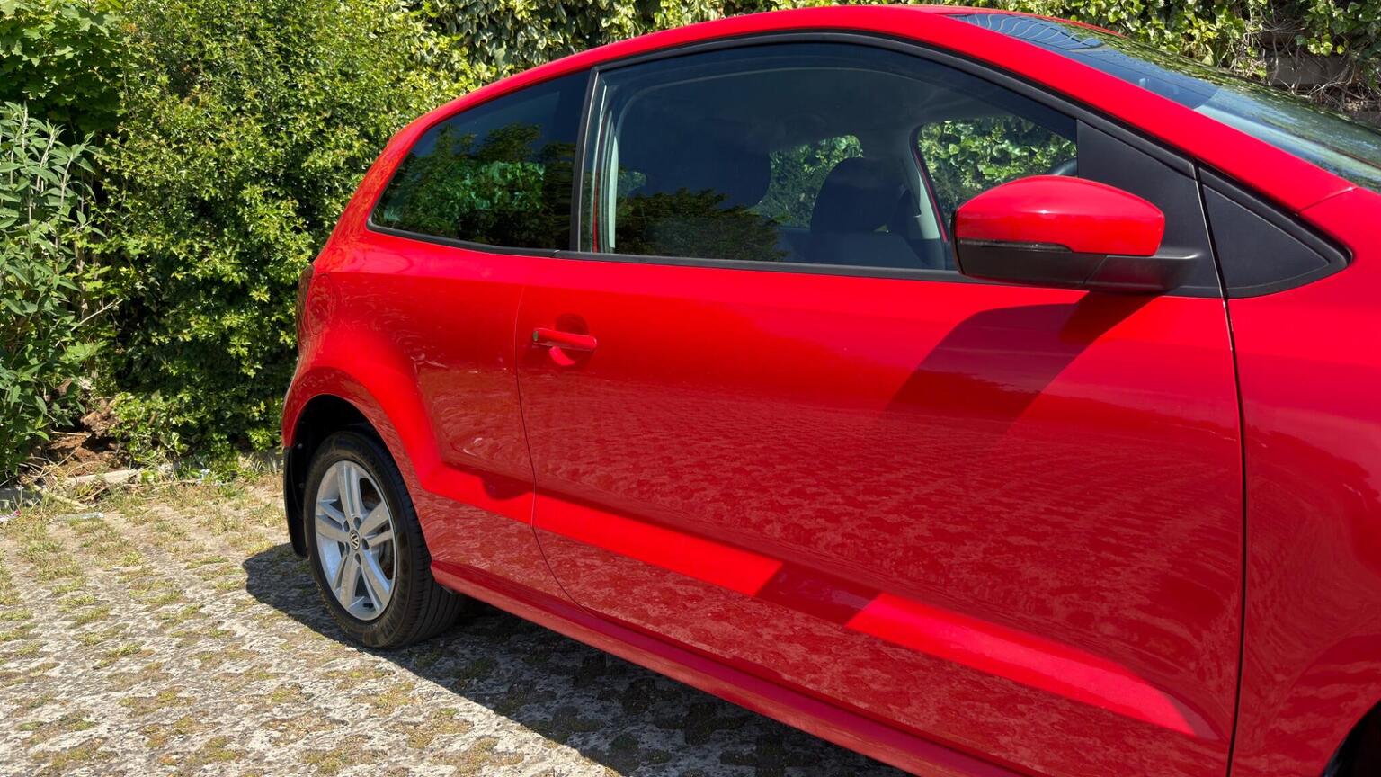 
								VOLKSWAGEN POLO Hatchback 1.0 full									