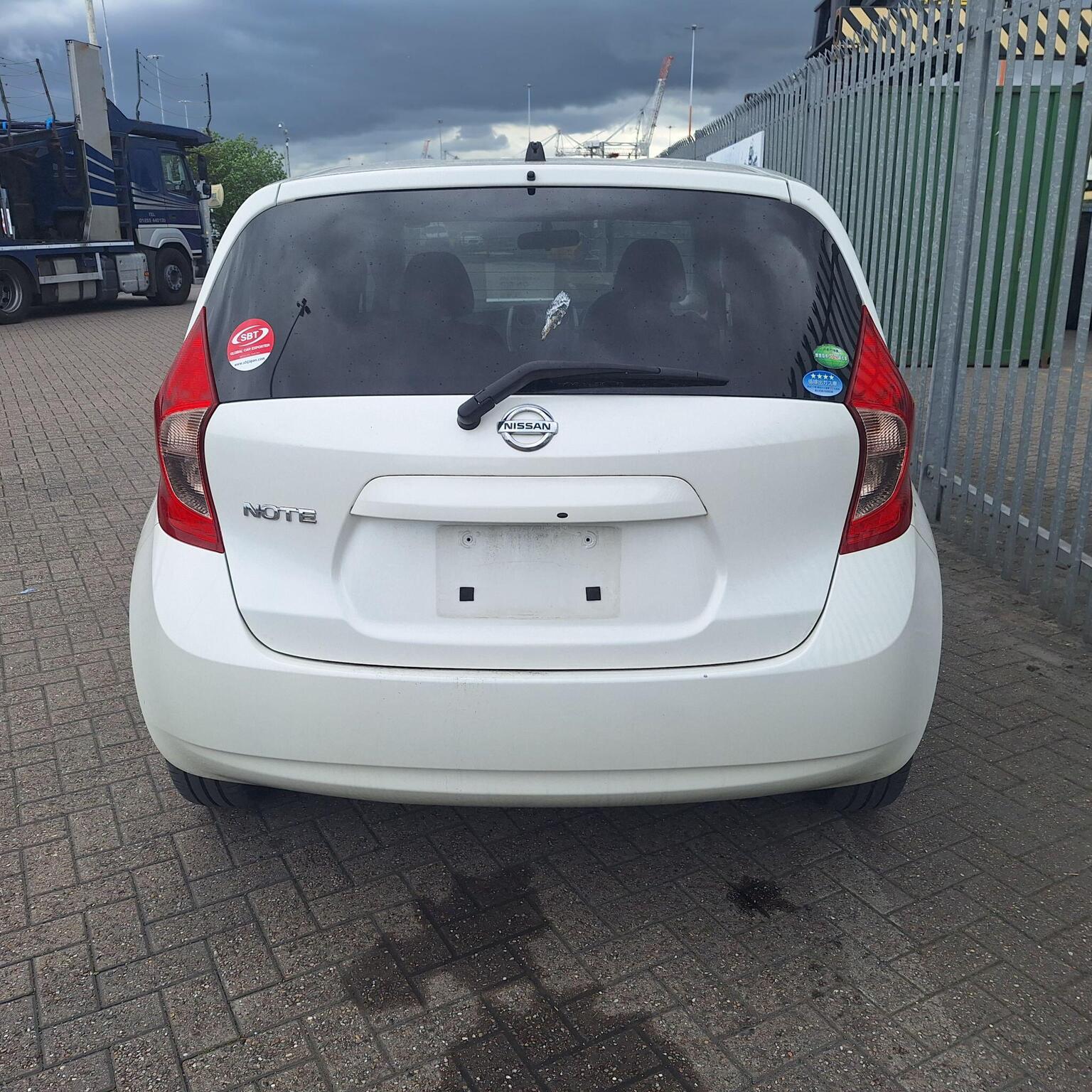 
								Nissan Note Acenta Premium full									