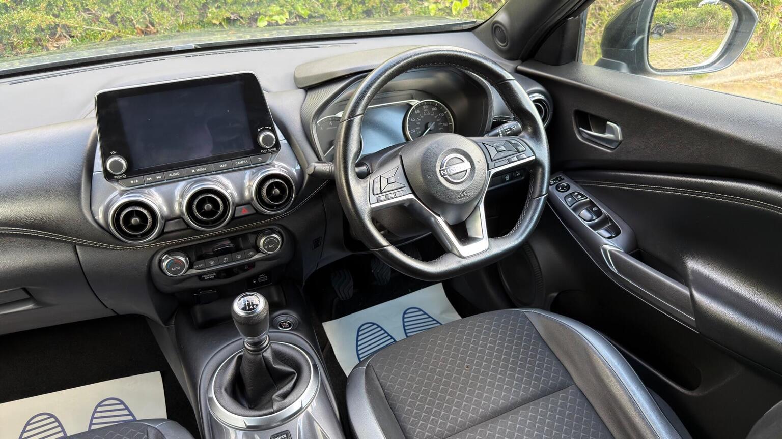 
								Nissan Juke Euro 6 full									