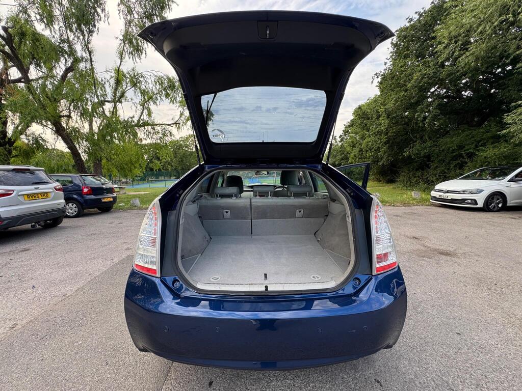
								Toyota Prius 1.8 VVT-h T Spirit CVT Euro 5 full									