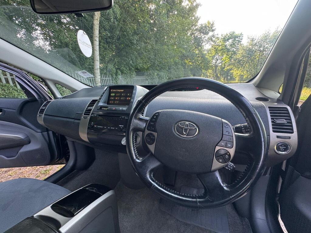 
								Toyota Prius 1.5 T Spirit CVT 5dr full									