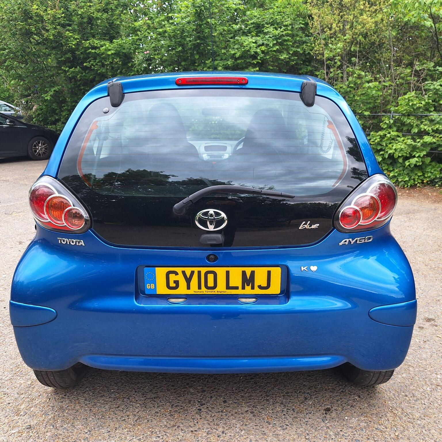
								Toyota Aygo Hatchback full									