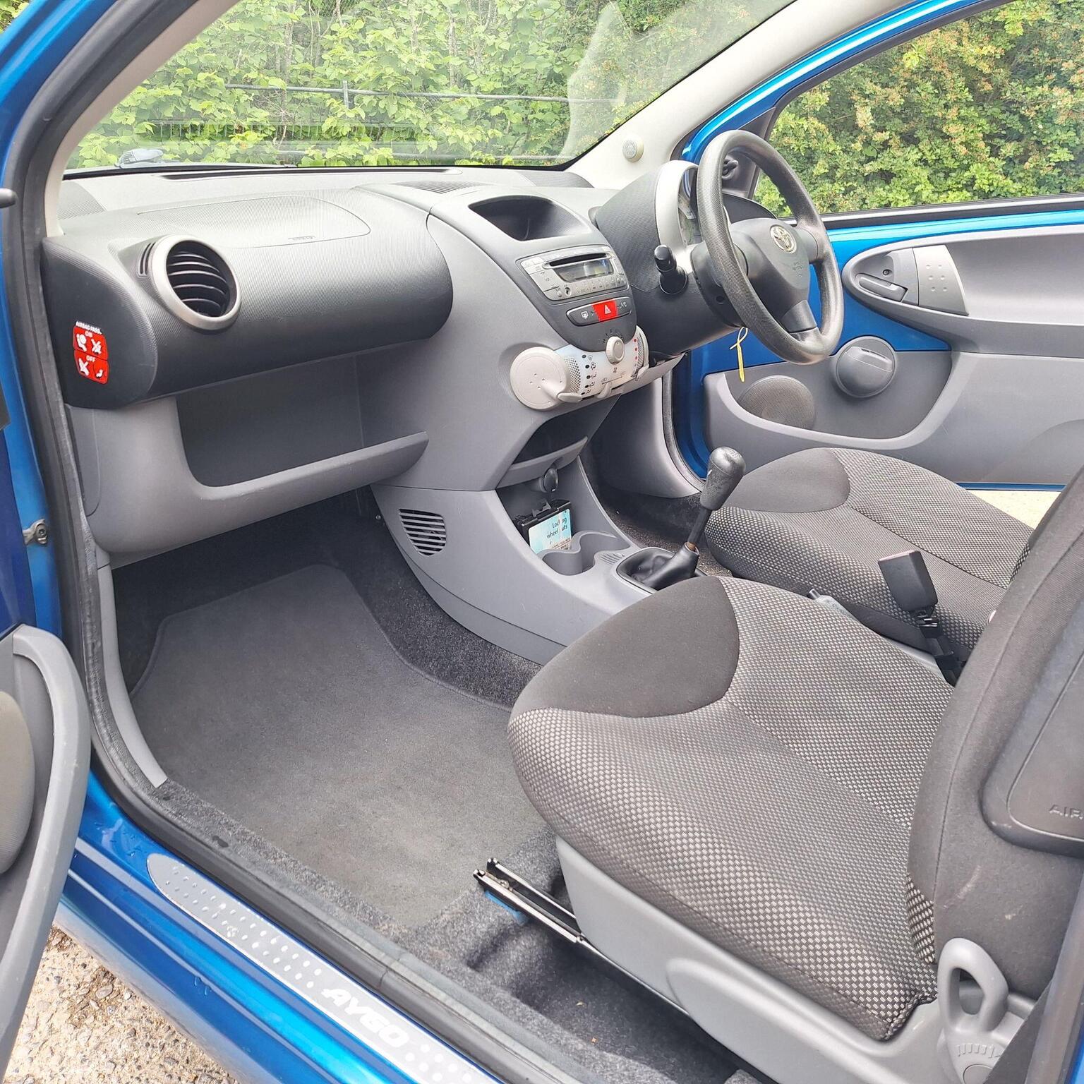 
								Toyota Aygo Hatchback full									
