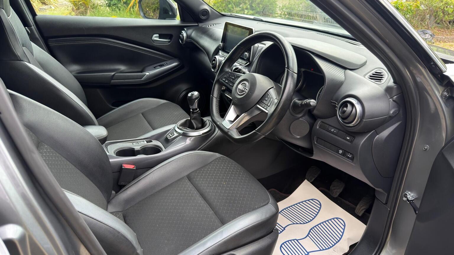 
								Nissan Juke Euro 6 full									