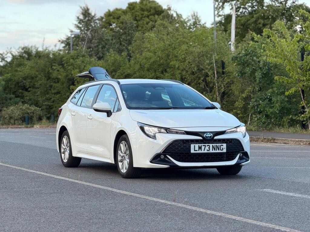 
								Toyota Corolla 1.8 VVT-h Icon Touring Sports CVT Euro 6 full									