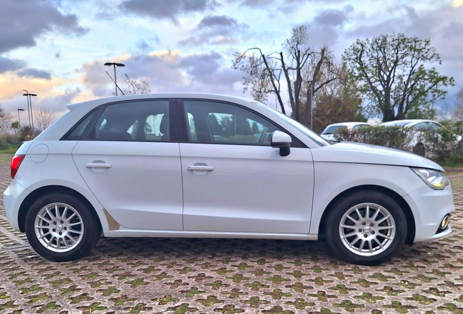 
								Audi A1 Hatchback full									