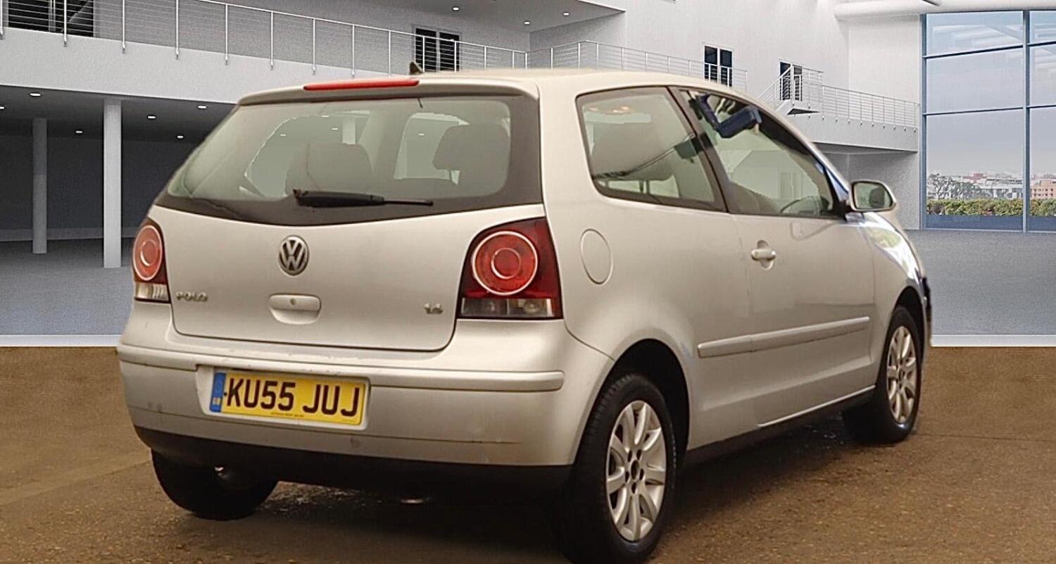 
								VOLKSWAGEN POLO Hatchback 1.4 SE full									